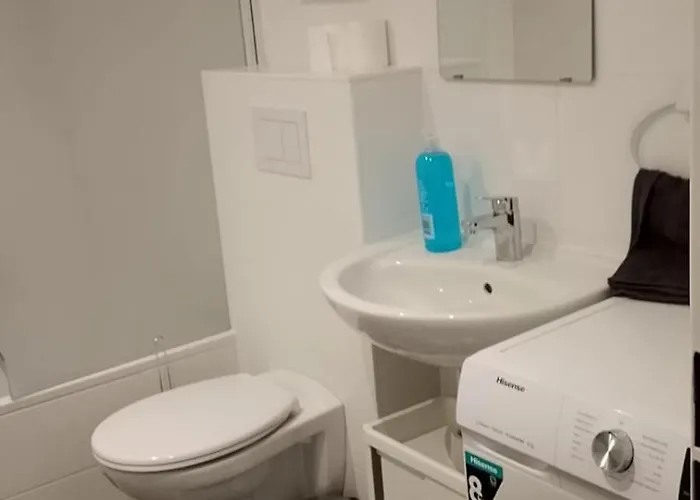 Monteurwohnung Business Links Langenfeld Apartmán